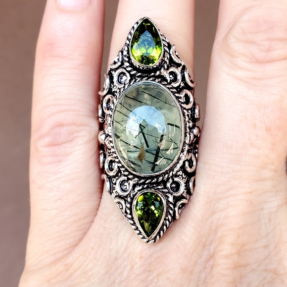 New Moss Prehnite & Peridot 925 Silver Statement Ring. - Picture 3 of 16